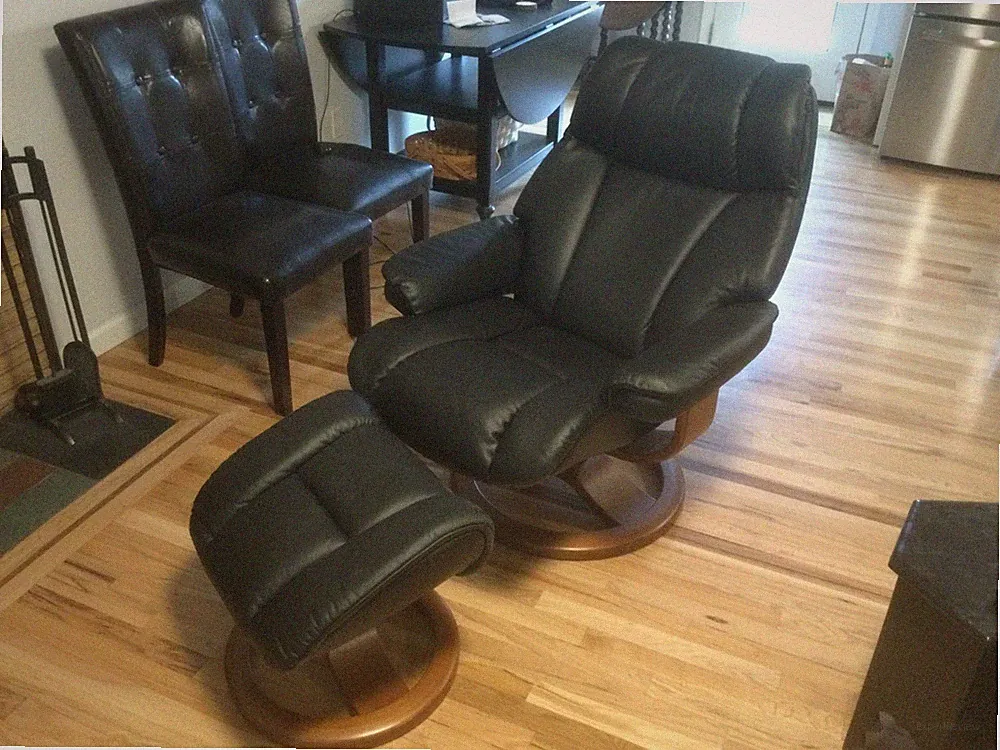 Fjord Black Leather Recliner With Matching Ottoman (Large)