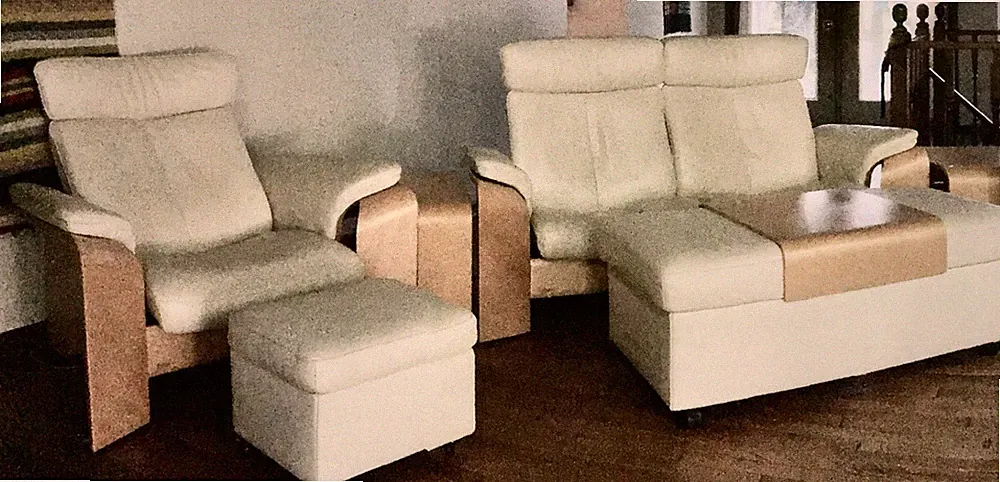 Pegasus Ekornes Scandinavian Furniture-7 pcs. Chairs, Loveseat, Ottoman, Tables