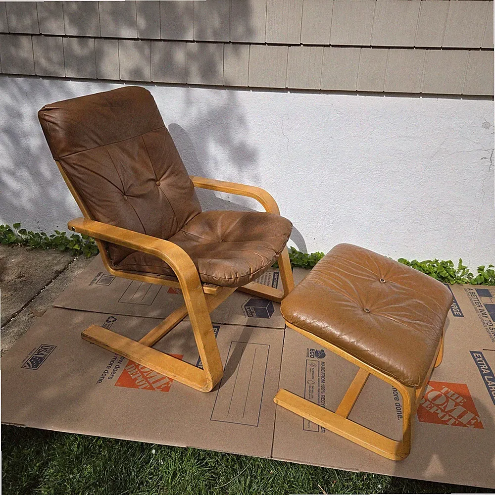 Scandinavian Style Mid-Century Modern Lounge Chair & Ottoman Set Leather Wood